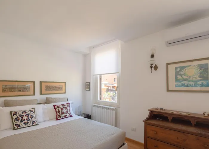 Valeria Terrace - Monti, Rome